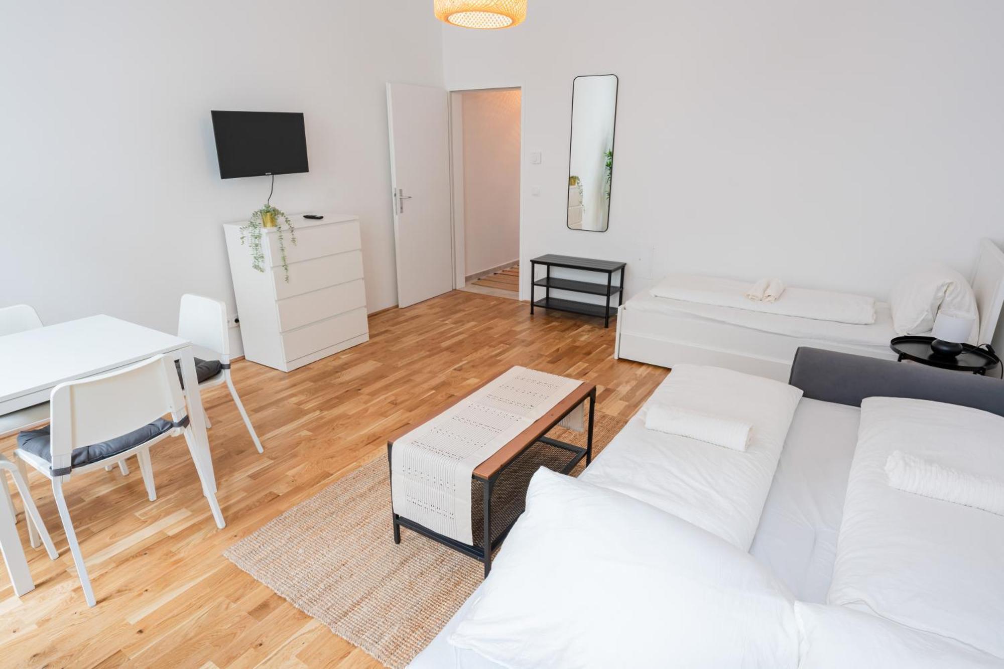 Vienna City Apartments 1150 Вена Экстерьер фото
